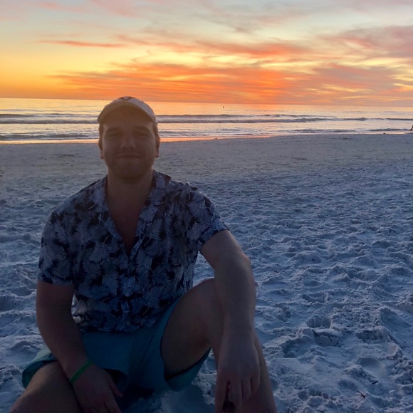 Meet your Posher, Sam - Picture 3 of 5